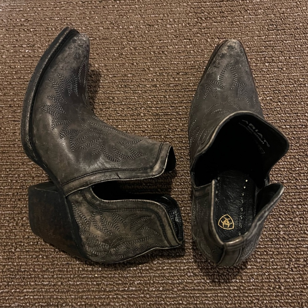 Ariat Dixon Bootie | cowboy boots